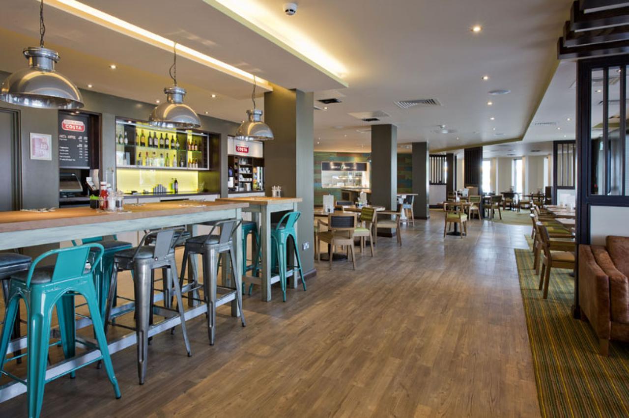 Premier Inn London Eltham Exterior foto